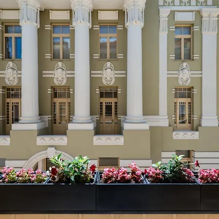 Monamel Luxury 4*