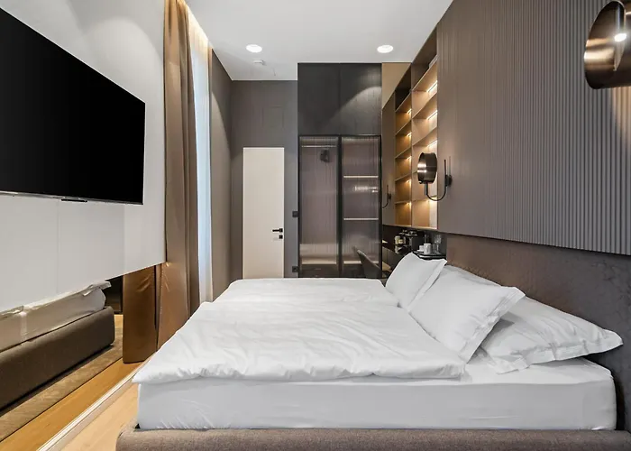 Monamel Luxury Split