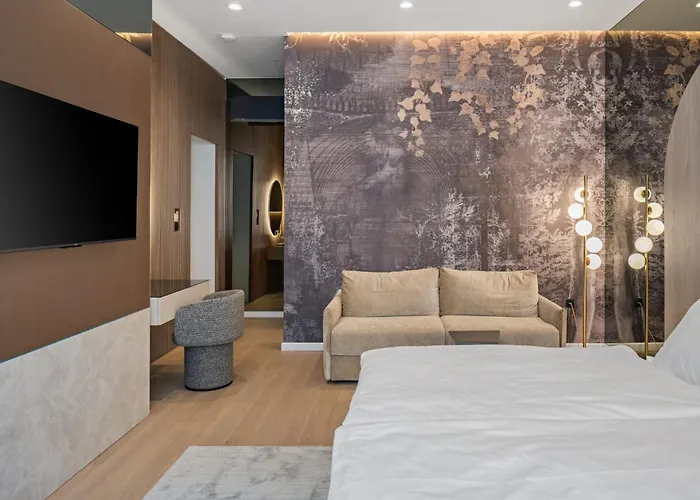 Monamel Luxury 4* Split